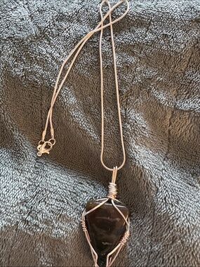 Dark Green Stone Wire-Wrap Pendant Necklace - Women Jewelry